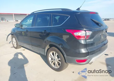 2018 Ford Escape Se из США, поврежденный, VIN 1FMCU9GD8JUC57461